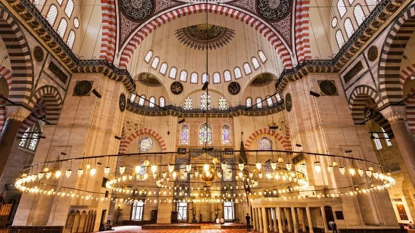 The great chandelier ring beneath Süleymaniye's 53-meter dome