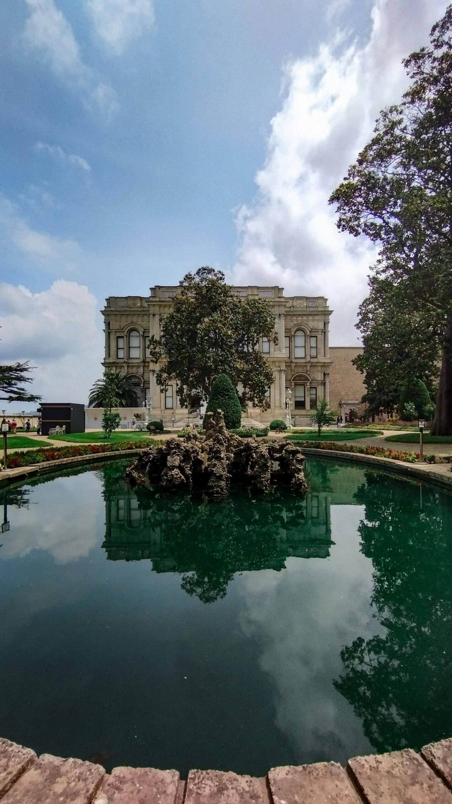 Gorgeous Gardens & Pavilions
